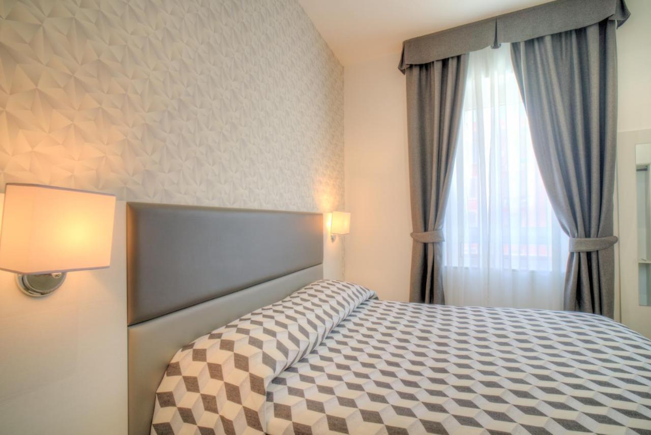 Hotel Porto Di Roma Чивитавеккья Экстерьер фото