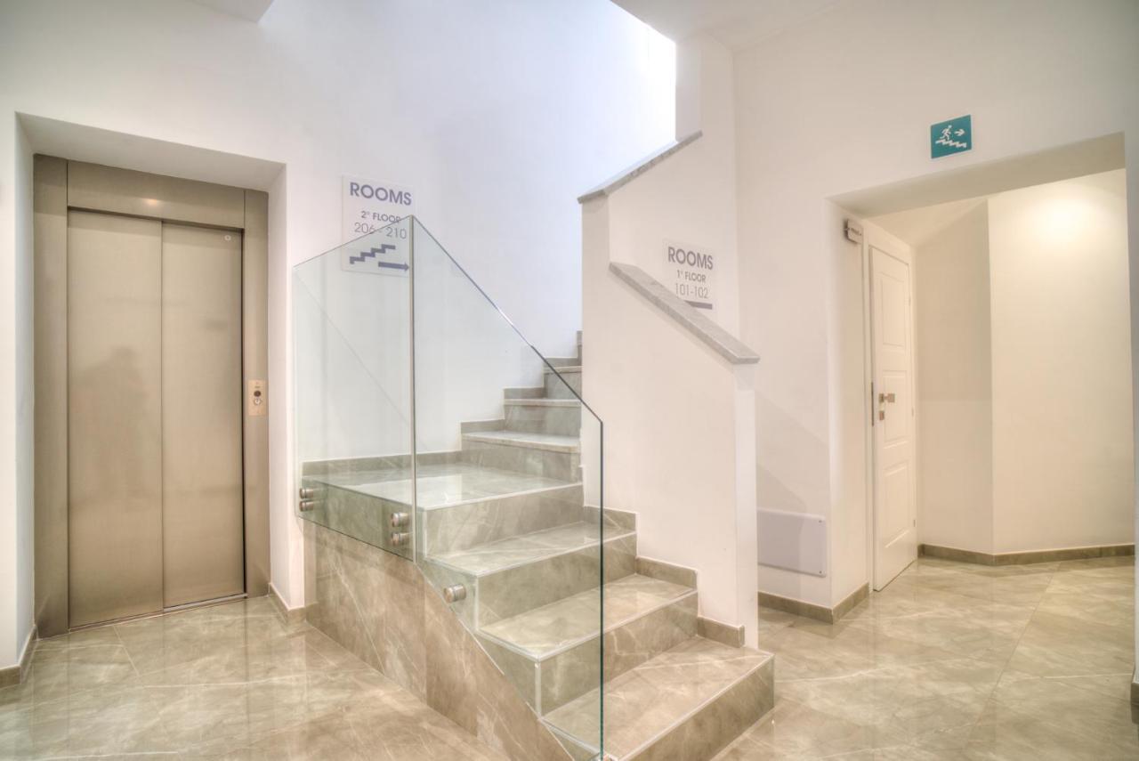 Hotel Porto Di Roma Чивитавеккья Экстерьер фото
