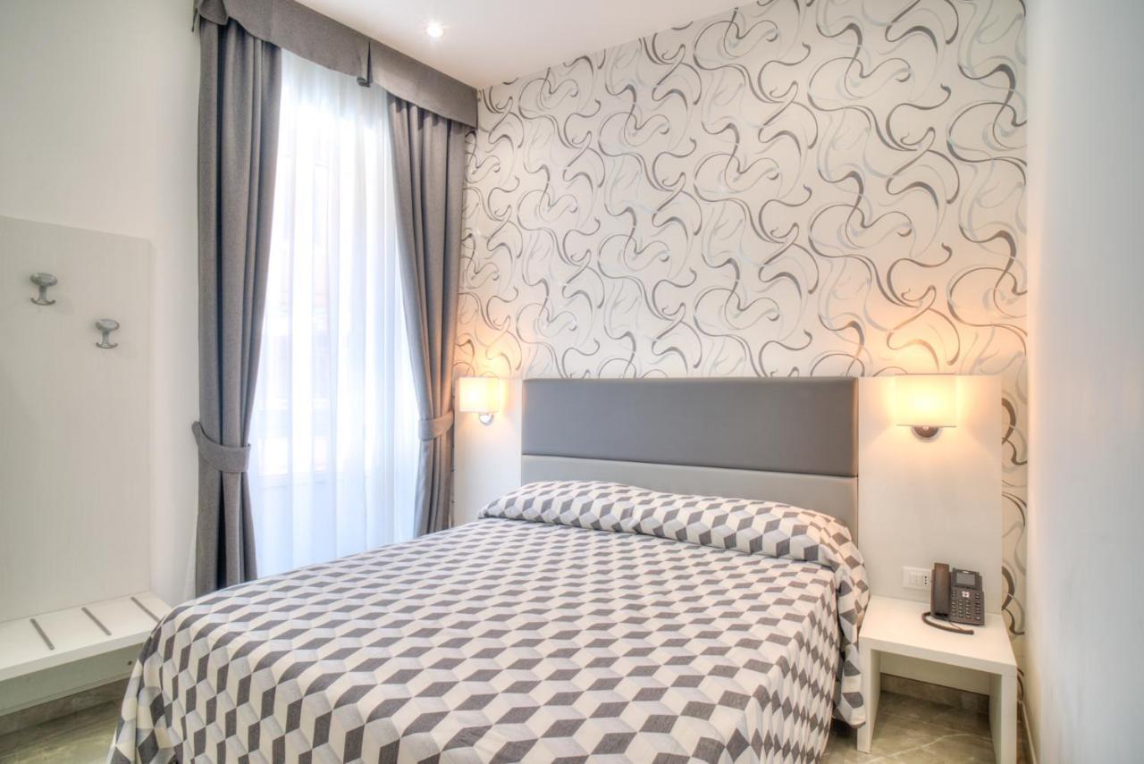 Hotel Porto Di Roma Чивитавеккья Экстерьер фото